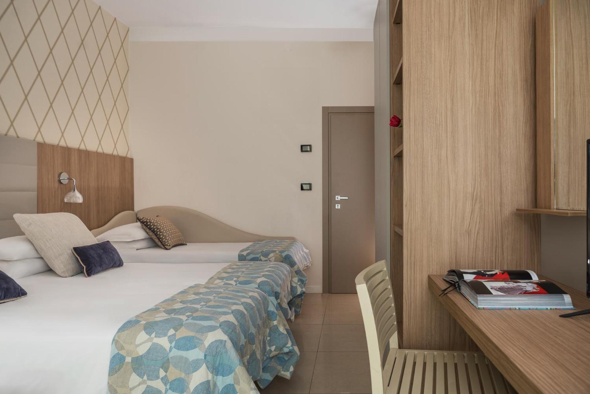 Hotel Calypso- Rimini Marina Centro Esterno foto